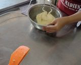 Foto langkah ke 4 dari resep Donat Kentang.