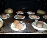 A picture of step 5 of Tiddly Puds (toad in the hole).