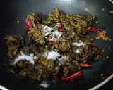 A picture of step 4 of Gongura chutney.