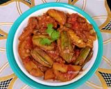 A picture of step 4 of Parmal/ Pointed gourd curry.