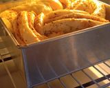 Foto langkah ke 5 dari resep Babka Pizza (with Sauce Napoletana).