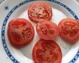 Foto del paso 1 de la receta: Aperitivo de tomate y queso