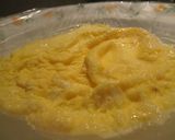 A picture of step 3 of Fluffy Microwaved Omurice.