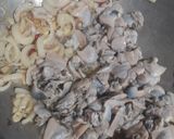Foto langkah ke 2 dari resep Tumis Kerang Kepah.