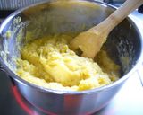 A picture of step 2 of Japanese-style Sweetened Sweet Potatoes.