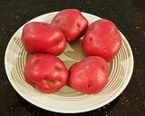 A picture of step 1 of Potatos and Pearl Onions in Romano Cream Sauce.
