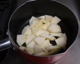 A picture of step 2 of Easy Apple Pie.
