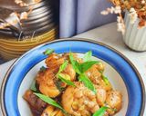 Hình bước làm 4 của món 🔸️GÀ KHO RAU RĂM
