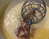 Foto langkah ke 3 dari resep 45 - Bolu Sarang Semut a.k.a Caramel Cake.