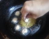 A picture of step 2 of Sweet and sour Chicken.
