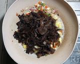 Foto langkah ke 4 dari resep Mie Goreng Jamur Kuping.