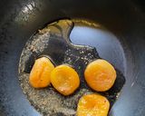 A picture of step 3 of Chia Seeds Pudding with Apricot compote.