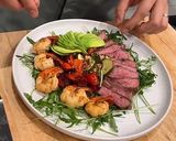 Hình bước làm 11 của món Beef & Reef Salad
