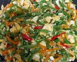 Foto langkah ke 3 dari resep Orak Arik Buncis Telur Wortel.