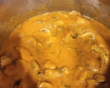 Foto del paso 7 de la receta: Pollo en salsa con champiñones, al brandy de Jerez