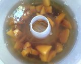 Foto langkah ke 2 dari resep Puding nutrijel lapis mangga.