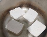 Foto langkah ke 1 dari resep Tumis Tauge, Tahu, dan Wortel.