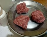 Foto langkah ke 1 dari resep Philly Cheese Steak Burger.