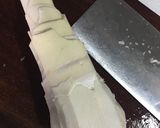 竹筍炒蒜頭（不是肉絲）Fried Bamboo Shoots with Garlic的食譜步驟3照片