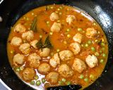A picture of step 8 of Soya Matar Paneer.