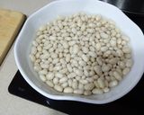 Foto del paso 2 de la receta Potaje de alubias arroceras con costilla
