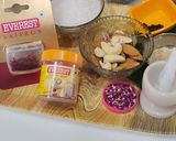 A picture of step 1 of Thandai.