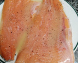 Foto del paso 2 de la receta: Filetes de trucha asalmonada a la pescadora