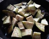 Foto del paso 1 de la receta: Cubitos de berenjena🍆 en salsa agridulce🍯🌶