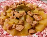 Foto del paso 7 de la receta Estofado de solomillo con patatas en crema de ajos