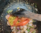 A picture of step 4 of Green dal.