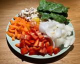 Foto del paso 1 de la receta: Revuelto de vegetales con gambas