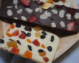 A picture of step 21 of Fruity chocolate Bars.