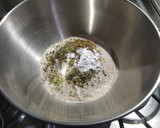Foto del paso 1 de la receta: Galletitas saladas con semillas