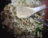 Foto langkah ke 2 dari resep Nasi goreng ayam semur.