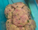 Foto langkah ke 4 dari resep Perkedel kornet frozen.