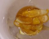 A picture of step 1 of Honey Lemon Tea.