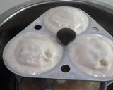 A picture of step 6 of Stuff idli with chutney.