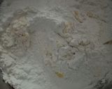Foto langkah ke 2 dari resep Caterpillar Cookies / Kue Semprit.