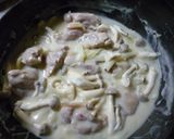 A picture of step 5 of Chicken with Cream Sauce.