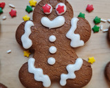 Foto del paso 5 de la receta: Galletitas navideñas 🤶🏻 (los monstruitos de Mate Amargo 😅)