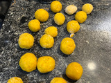 Ñoquis de zanahoria rellenos con salsa al verdeo
