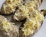 Foto del paso 2 de la receta: Berenjena rellenas muy fácil y rápido