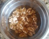 वाॅलनट चटणी (walnut chutney recipe in marathi) रेसिपी स्टेप 1 फोटो