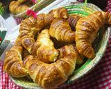 صورة لخطوة 7 من وصفة كرواصون المحلات croissant🥐🥐