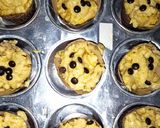 Foto langkah ke 5 dari resep Muffin Pisang Chococips.