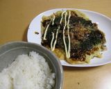 A picture of step 8 of My Daughter's Favorite Basic Okonomiyaki.
