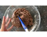 A picture of step 3 of Eggless Choco chips cookies.