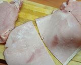 Sajttal, sonkával töltött rántott karaj recept fázis 2 fotója