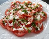A picture of step 1 of Tomato Salad! With Japanese-Style Dressing.