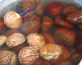 A picture of step 2 of Chestnuts Preserved in Sugar Syrup.